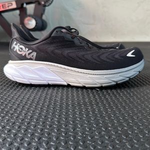 Hoka Arahi 6 wide